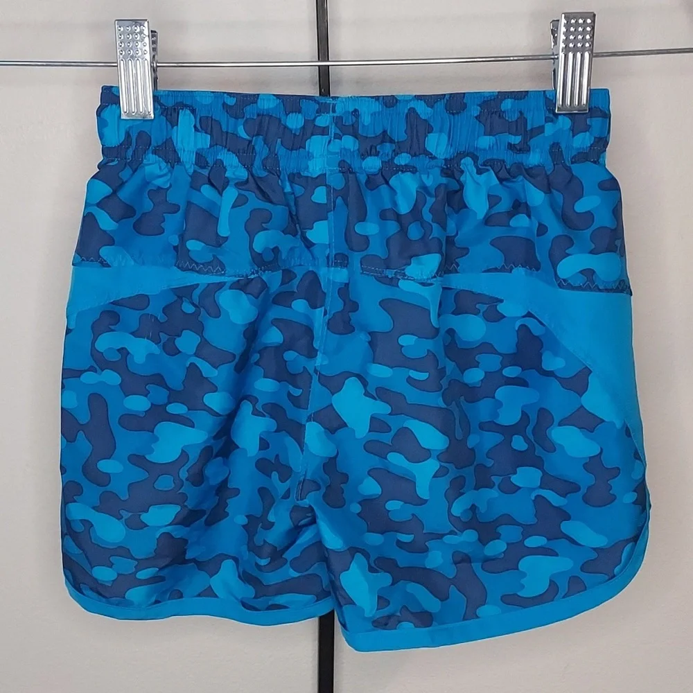 Under Armour Blue Camo Athletic Shorts Girls Size Small